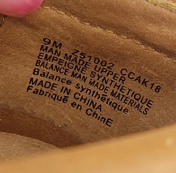 Born Boc Brown Faux Suede Slip On Shoes Flats Rubber Sole Moc Comfort Size 9 - Picture 7 of 7